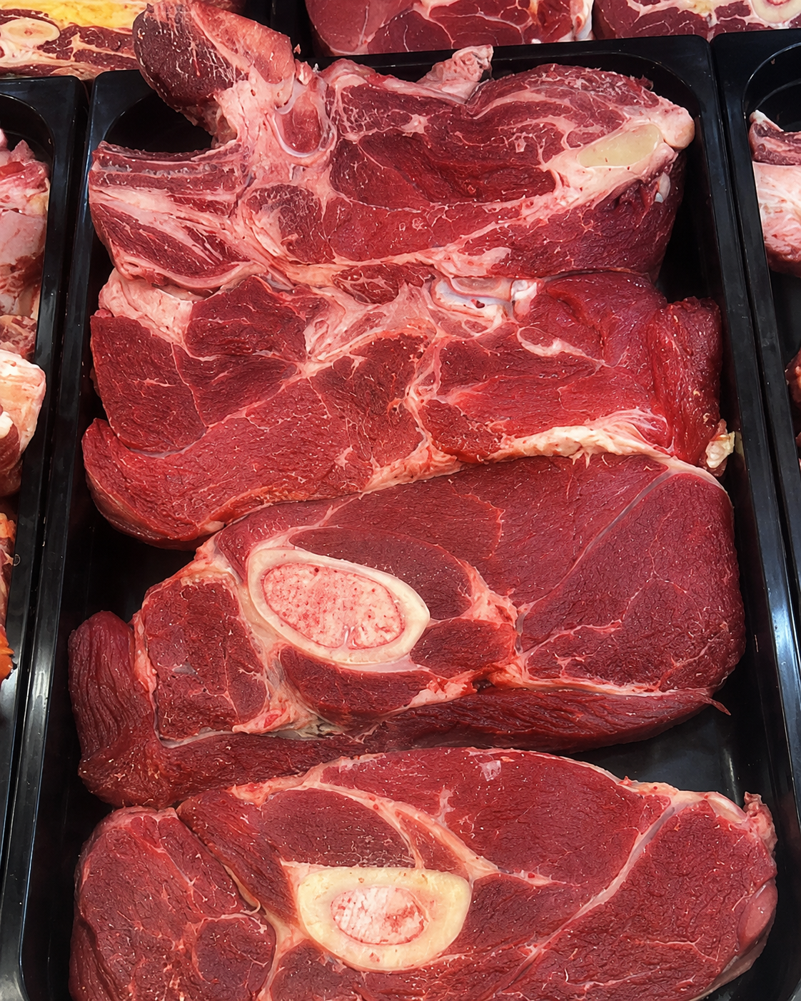 Fresh Halal Cow Shoulder (Beef Shoulder)